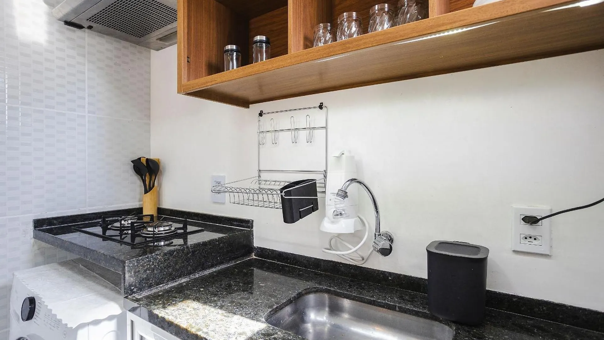 2 Suites A 5 Minutos De Geriba | Cdc 22 Armacao dos Buzios Apartment